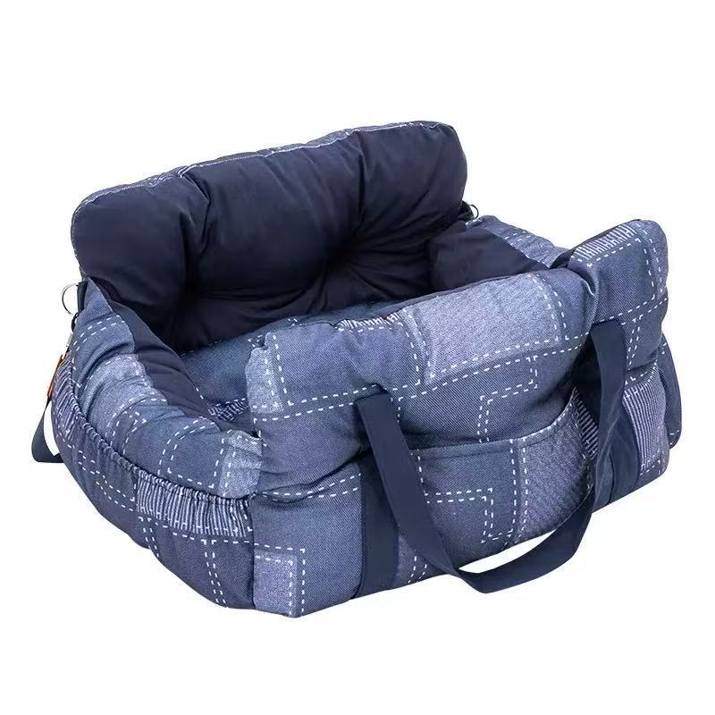 Car-Mounted Dog Safety Sea