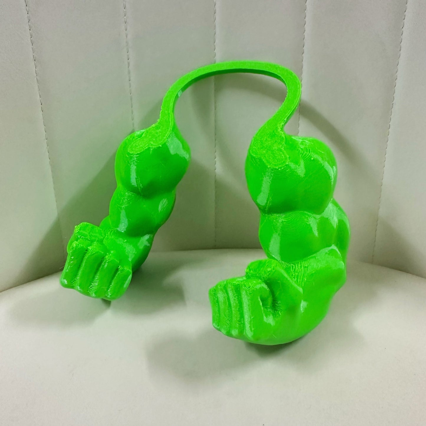 Creative 3D Printed Green Giant Arm Pet Toy