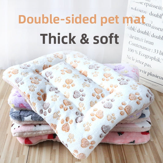 Thickened plush cushion