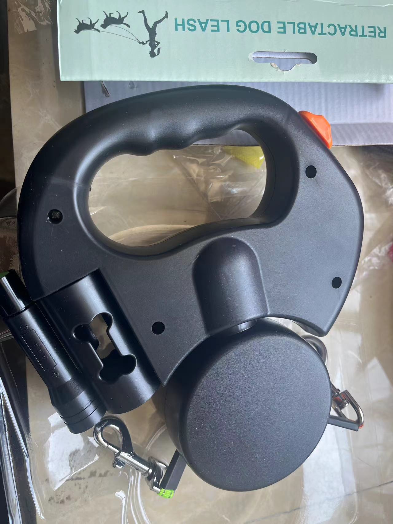 dog leash retractable