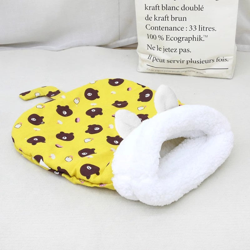 Warm pet sleeping bag