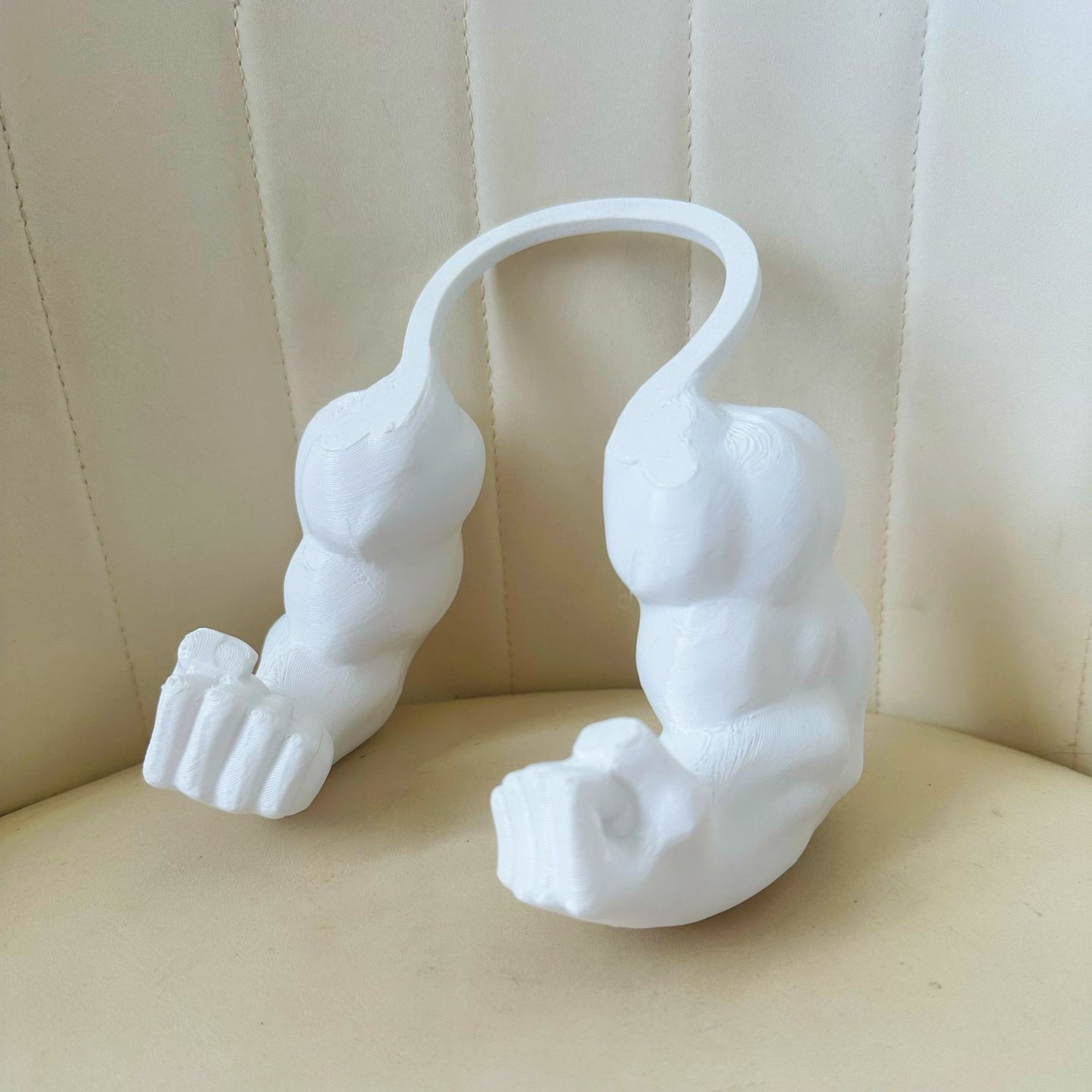 Creative 3D Printed Green Giant Arm Pet Toy