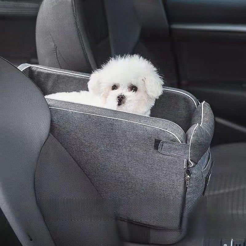 Car-mounted small dog kennel