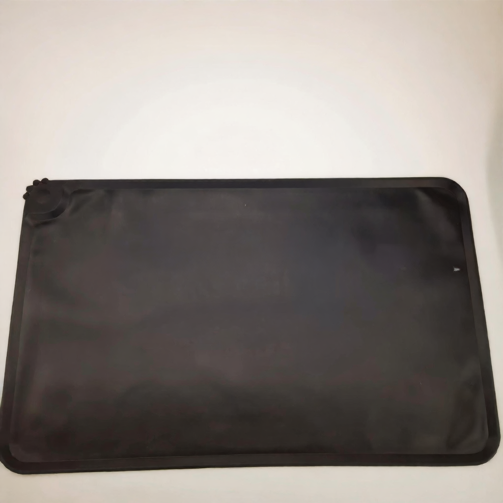 Silicone Pet Mat ? Waterproof, Anti-Slip, Easy-to-Clean for Cats and Dogs