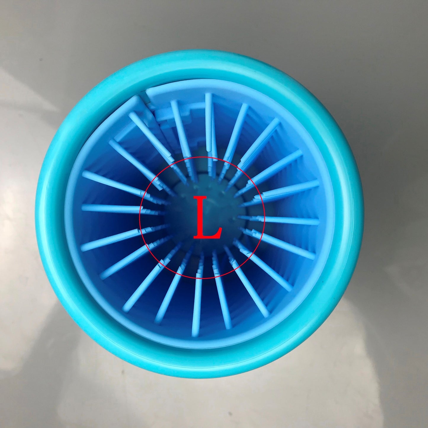 Portable USB Rechargeable Pet Paw Cleaning Brush